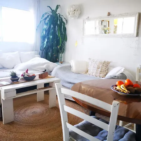 Bolonia Beach Cottage